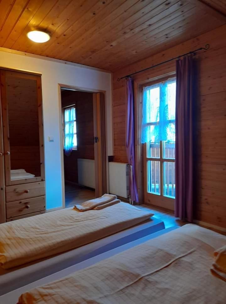 Ferienhaus Himmelreich Seebenstein ภายนอก รูปภาพ